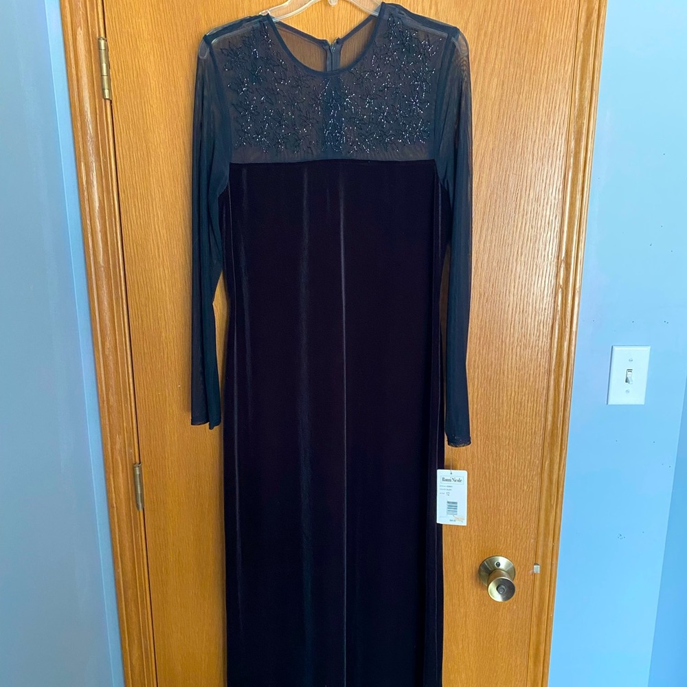 Velvet dress with mesh sleeves